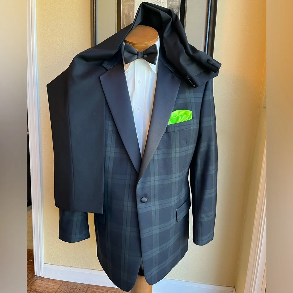 Jos. A. Bank Plaid Dinner Jacket and Slacks Size 44L Slim Fit Slacks W40” L33” - Picture 2 of 16